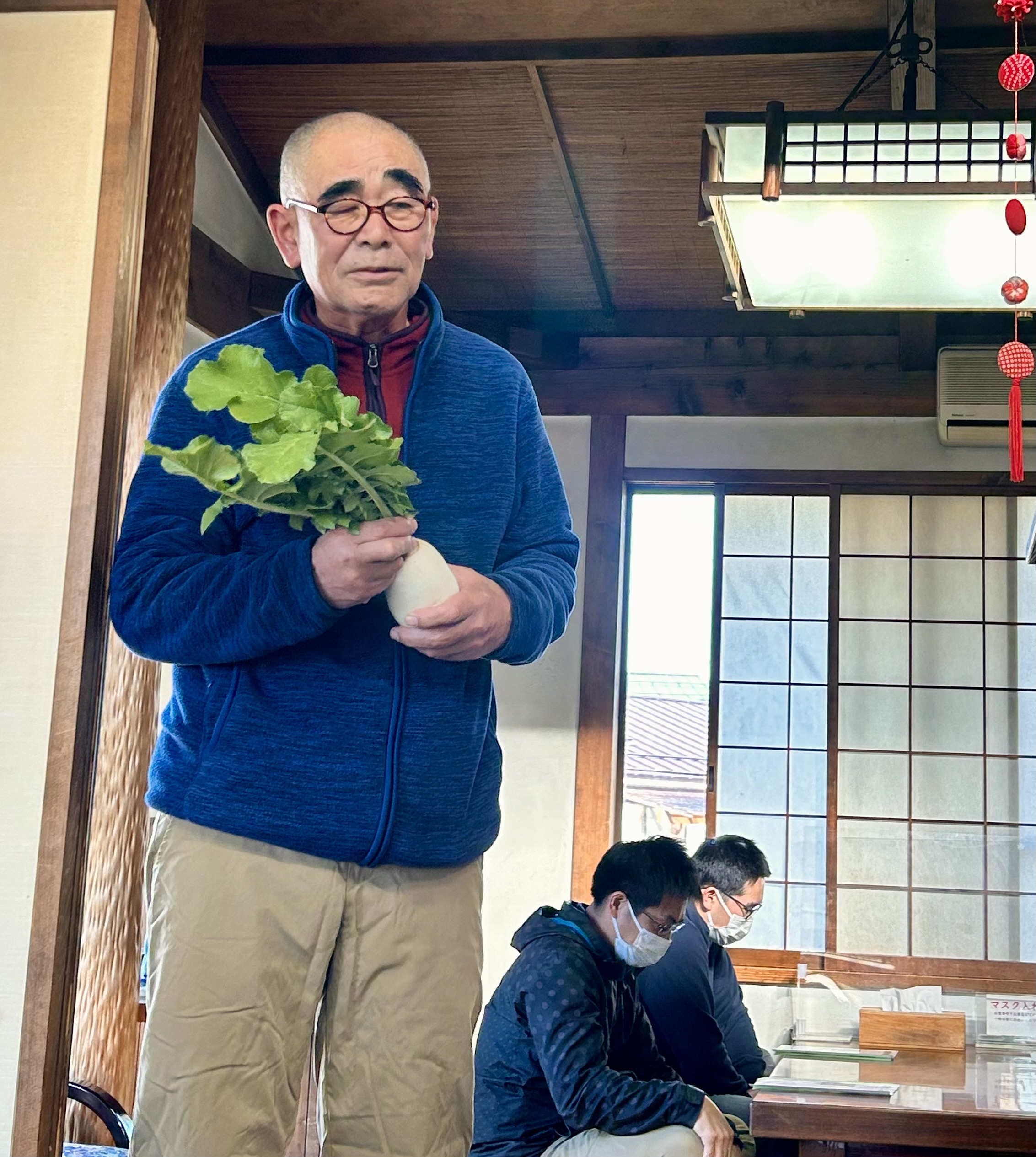 おらんだ専科情報紹介・花作大根でそばをいただく会